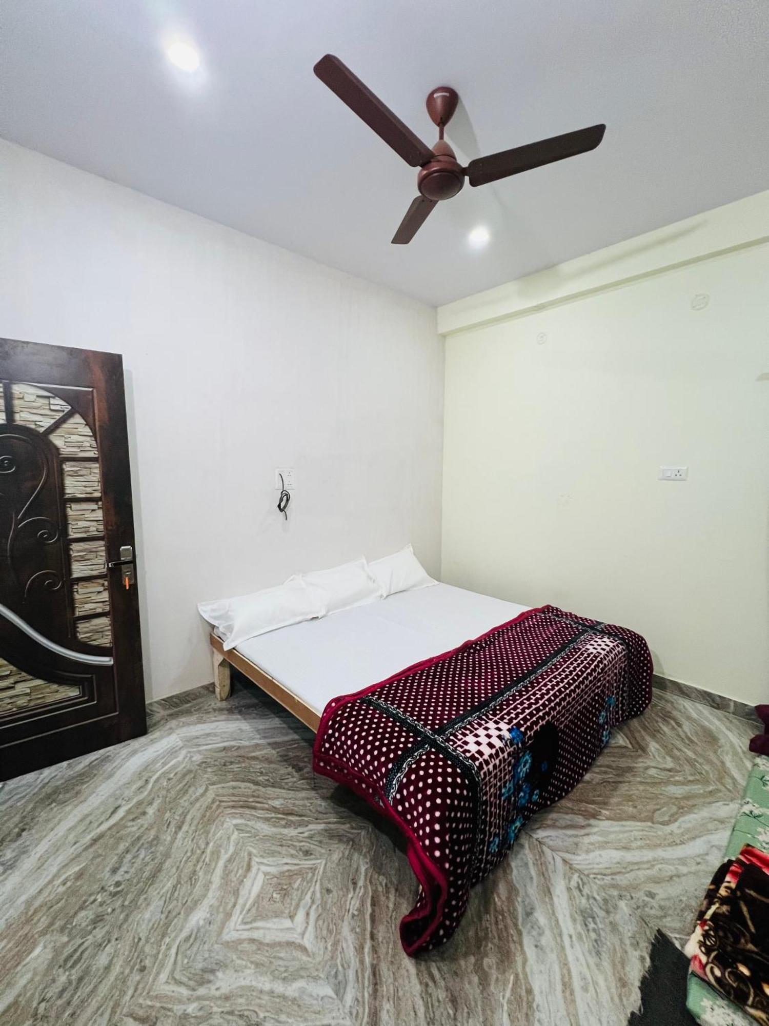 Annapurna Homestays Варанаси Экстерьер фото